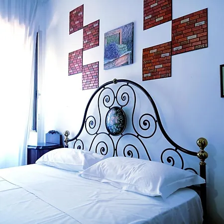 Elegante Ultimo Piano Metropolitana Sotto Casa Apartment *